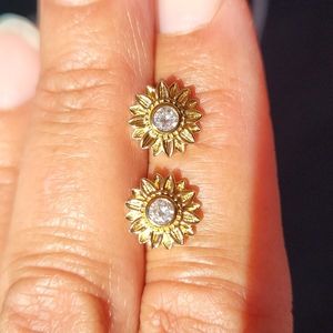 18K Gold Platef Sunflower CZ Earrings!!!